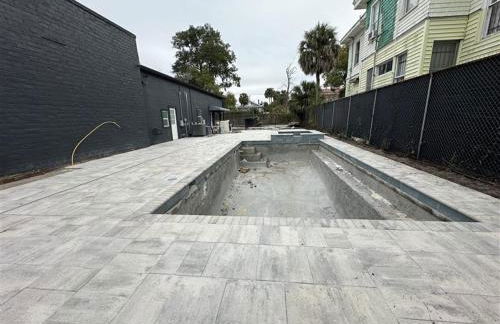 Urban Oasis - A Newly Renovated 4BR Dream - Foto 35