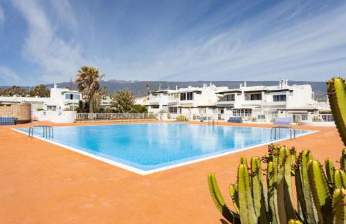 Home2Book Cozy Apt Pool & Tenis Court, El Porís - Foto 1