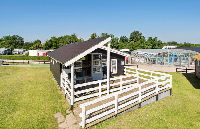 6 Person Holiday Park Home in Holbaek - Foto 1