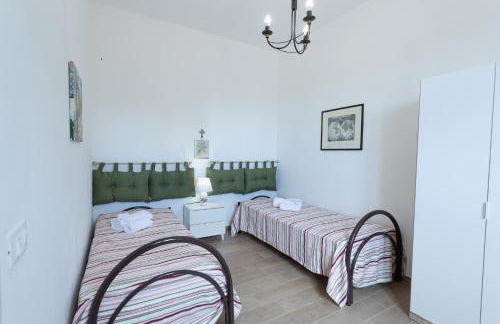 Dreamy Apartment with Veranda, Pool and Parking - Foto 14