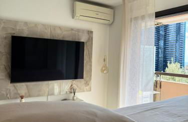 Studio de LUXE Portes de Monaco - Vue MER - Piscine - Wifi - Foto 35