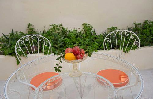 Poros Chic Seaside Neo-Classical Apartment with Terrace - Foto 23