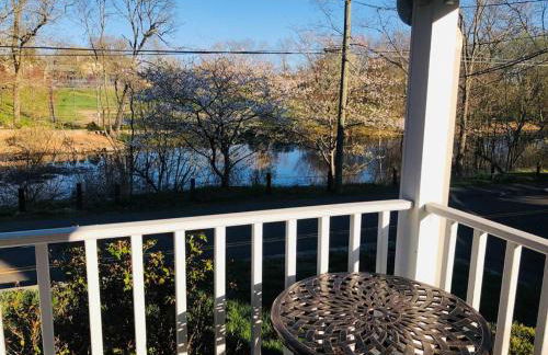 Stylish Victorian Beach House on pond - Foto 26