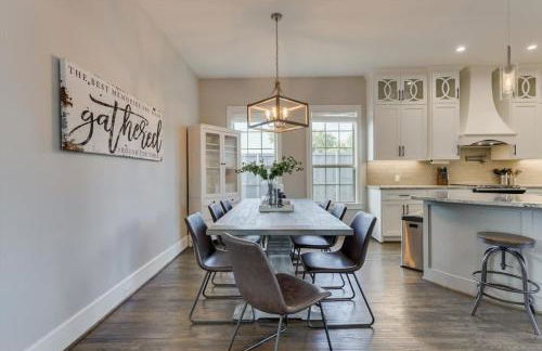 Vibrant Texas Escape - 5BR, Pool & Hot Tub - Foto 14