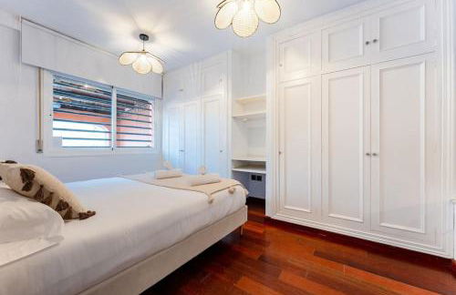 Exclusive Villa with Sea View Near Center - Foto 13