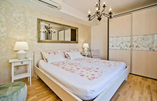 ISLAND HVAR LUXE Holiday Villa Maslina with Beach - Photo 21