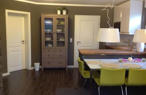 FeWo Buchheim, hochwertig und gemütlich, 5min zur S-Bahn - Photo 1