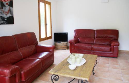 Captivating Holiday Home in Les Vans With Pool - Foto 4