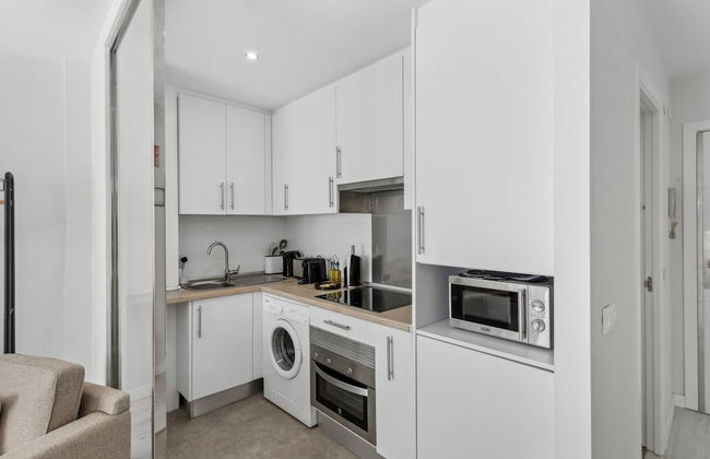 Limehome Madrid Calle de la Paloma - Photo 24