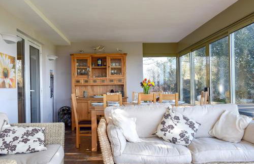 Sea View Lodge - Photo 4