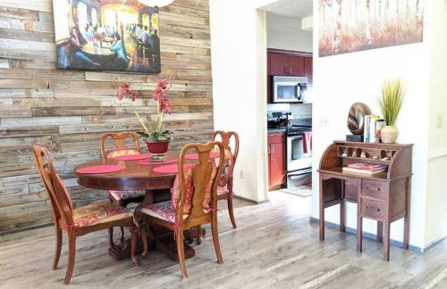 Corner Lake Getaway - Photo 3