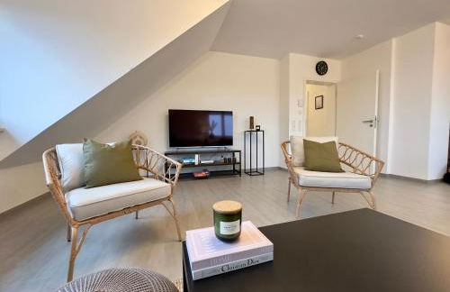 KUELhome - Moderne Wohnung mit Küche & Parkplatz Ausblick auf den bayerischen Wald - Foto 24