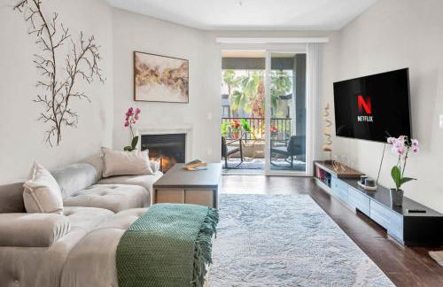 Lux Oasis in Woodland Hills - Foto 12