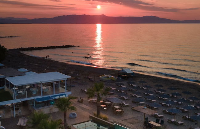 Vergina Beach Resort - Photo 1