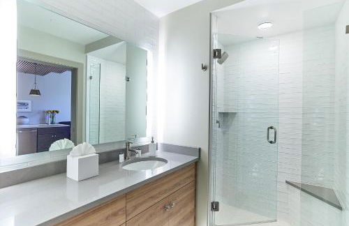 The Docent's Collection - Photo 32