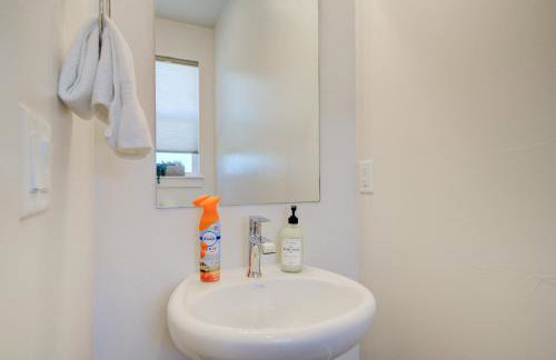 Spacious 3BR Home - Perfect Belgrade Getaway - Foto 29