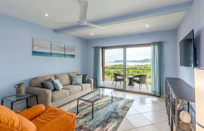 2-Bedroom Condo with Ocean View and Pool - Photo 11