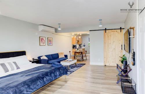 The Moose #9 - Brand New Luxe Modern loft with Free Parking, King Bed & Fast WiFi - Foto 11