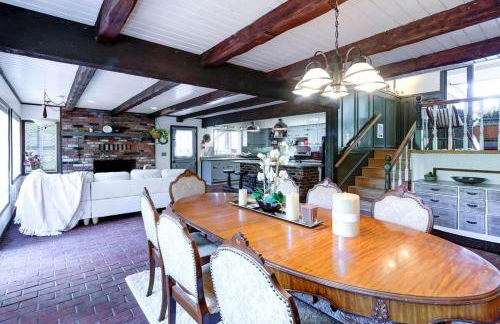 Riverside Home With a Rustic Charm - Foto 4