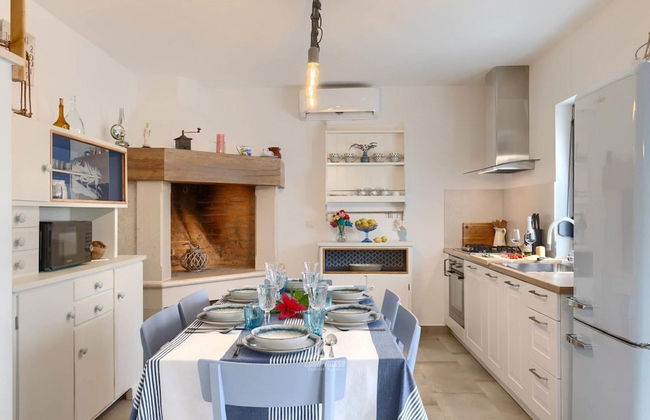 Adorable Home With Private Garden and Bubble Bath - Foto 11