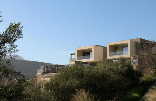 Venerato Villas Ampela & Apolonia, with Pool, Spa Whirlpool & Heritage, By ThinkVilla - Foto 8