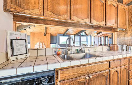 Oceanfront Irish Beach Sea Haven Home with Hot Tub - Foto 10