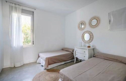 Villa Paloma with private pool, located 350m to the sea and tram station! - Photo 30