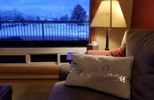 Lake Chelan View Condo in Downtown near Beach! - Foto 15