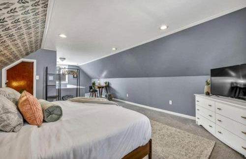 Swim and Relax In our Pool and Hot Tub and Recently Renovated - Foto 53