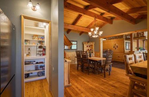 Ultimate Lakeview Lodge and ON THE LAKE! with a Hot-Tub! - Foto 49