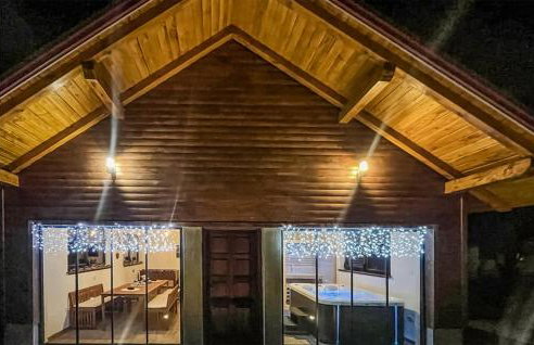 Luxurious Home In Brusane With Sauna - Photo 30
