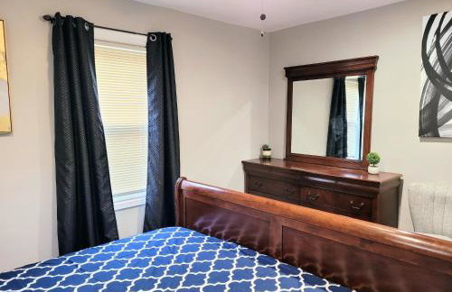 Sweet home, King bed, backyard and parking - Foto 16