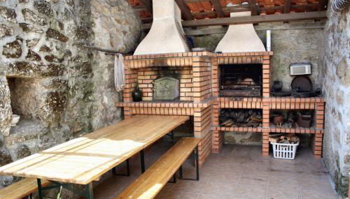 Spacious Family House in Nogueira with Garden - Foto 2, Garden