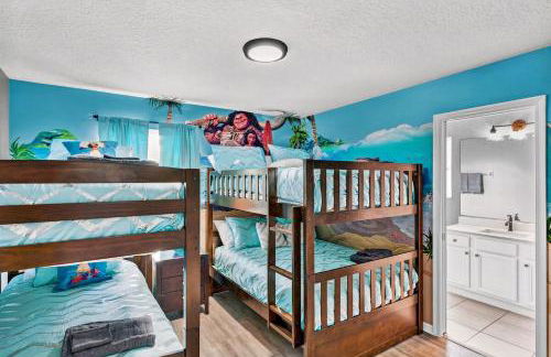 Luxurious 7BR Home Near DisneyPoolTheatreGame Room - Foto 17