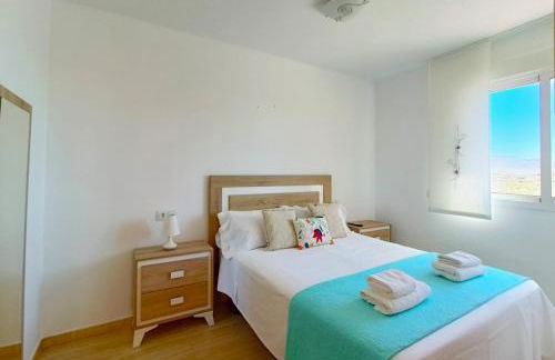 Cala Grande suites 3 hab, vistas al mar y terraza - Foto 7