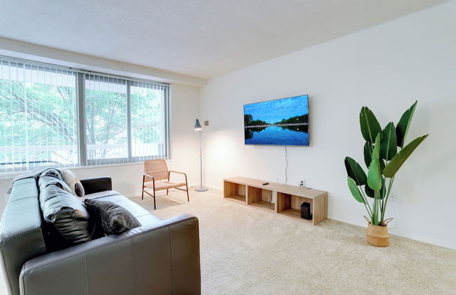 Apt Near Airport in Crystal City - Photo 23