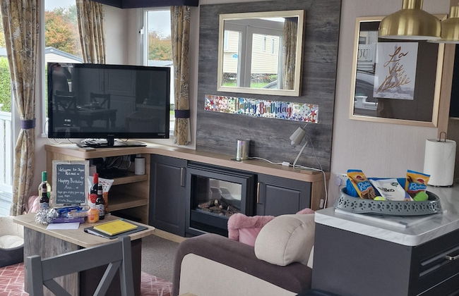 8 Birth Static Caravan - Photo 12