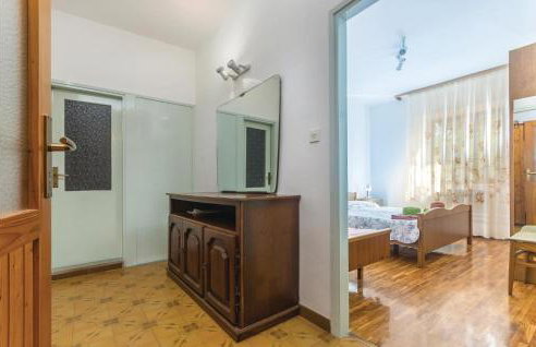 Cozy Apartment In Lovrecica With Wifi - Foto 13