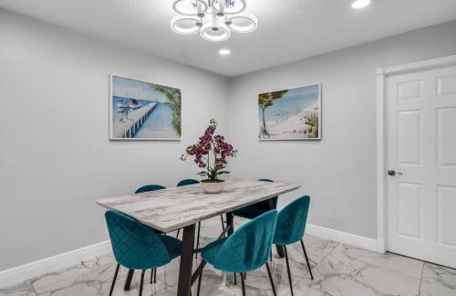 Private Vacation Home Near Beach Newly Renovated - Foto 19