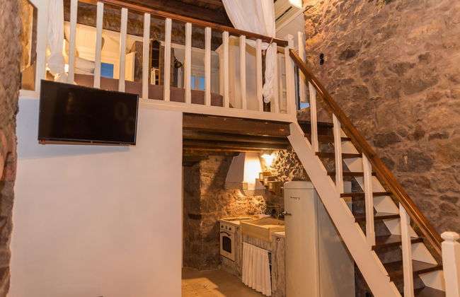 Anemos Houses - Photo 41