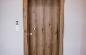 Riverside Escape ,modern residence with courtyard - Photo 21