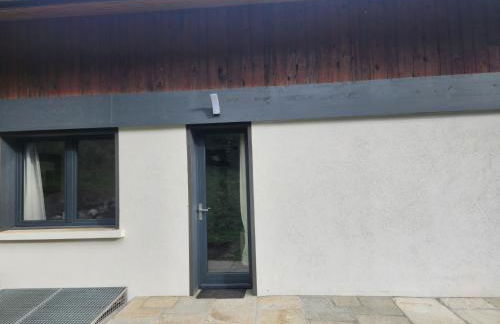 Agréable appartement rénové situé dans les hauteurs de Brides - Foto 17