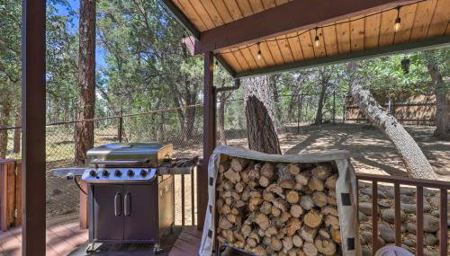 Deck with Wooded Views Rustic-Chic Prescott Cabin! - Foto 3