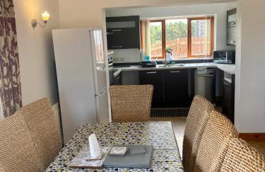 Apartment 14 - Photo 12