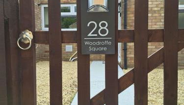 SALE 3 bed House CALNE SLEEPS 6 pet-friendly - Foto 5