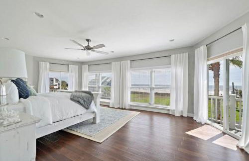 3-story beach house with incredible ocean views, steps to the beach - Photo 16