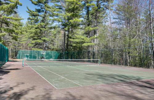 Northwood Tours Escape Hot Tub and Lake Access! - Foto 27