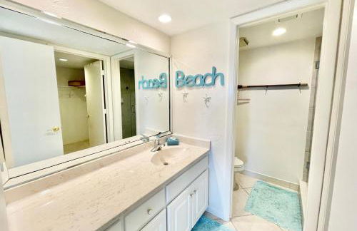 End Unit Steps from Beach Access w/ No Crazy Beach Prices - Foto 24