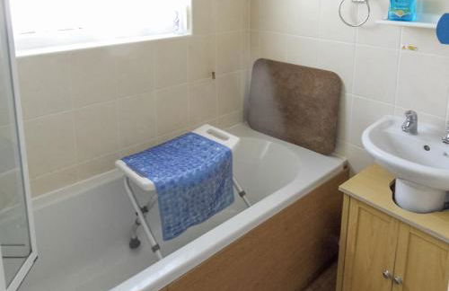 Hollyhocks - Photo 7