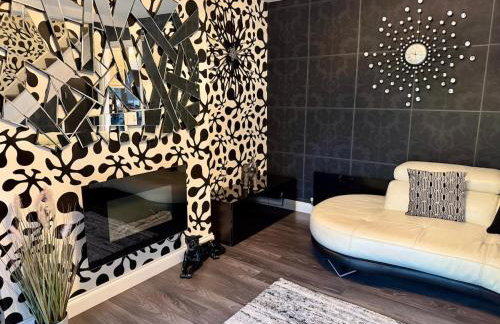 Stylish 3-Bed Family Pet-Friendly Home with Garden - Foto 7